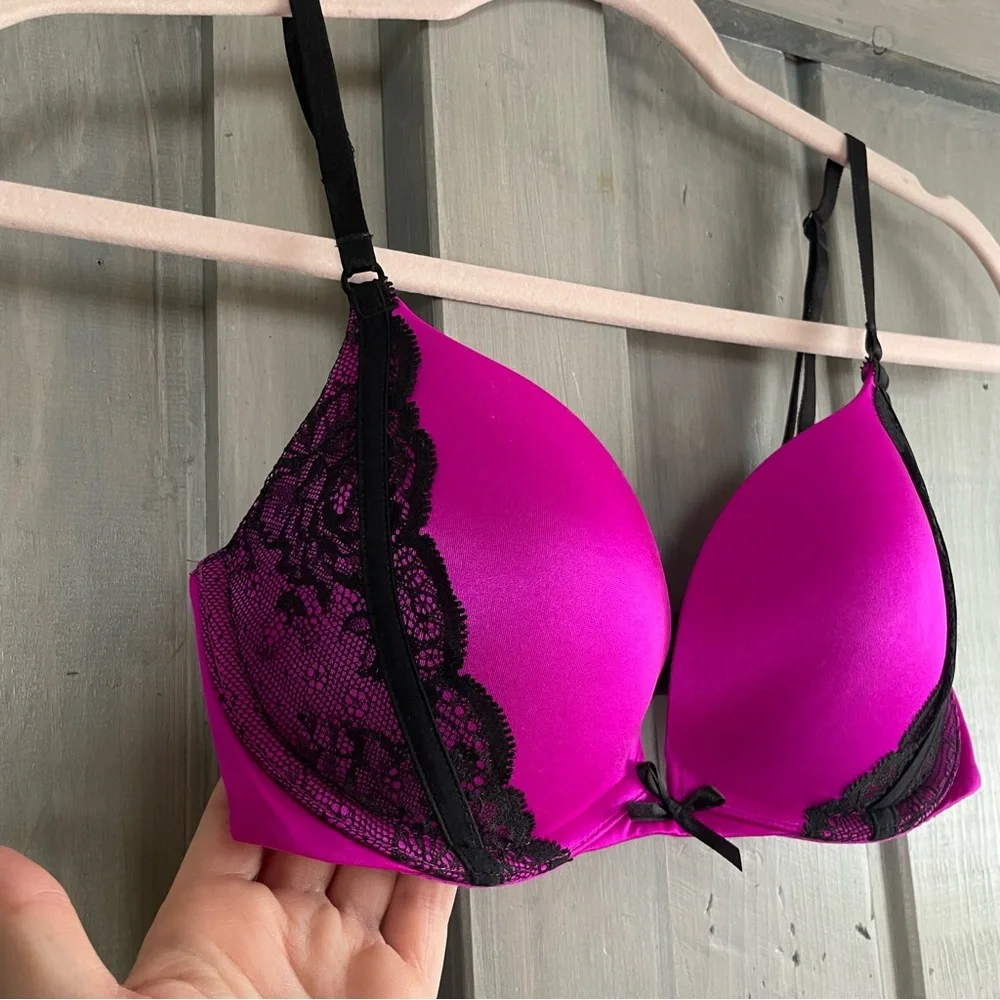 Victoria Secret Fuschia pink purple black lace Very sexy push‎ up 32D